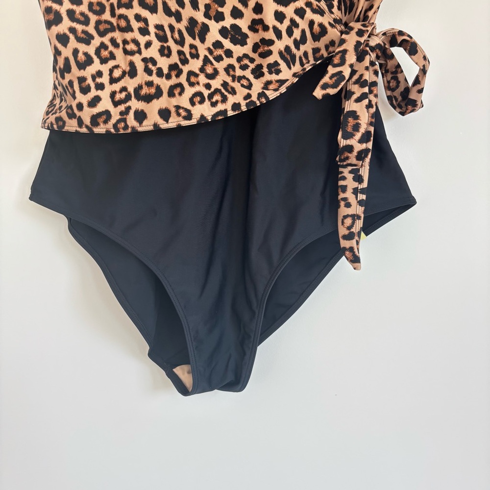 Summersalt Perfect Wrap One Piece Swim Suit Leopard Black 16 - Picture 4 of 11